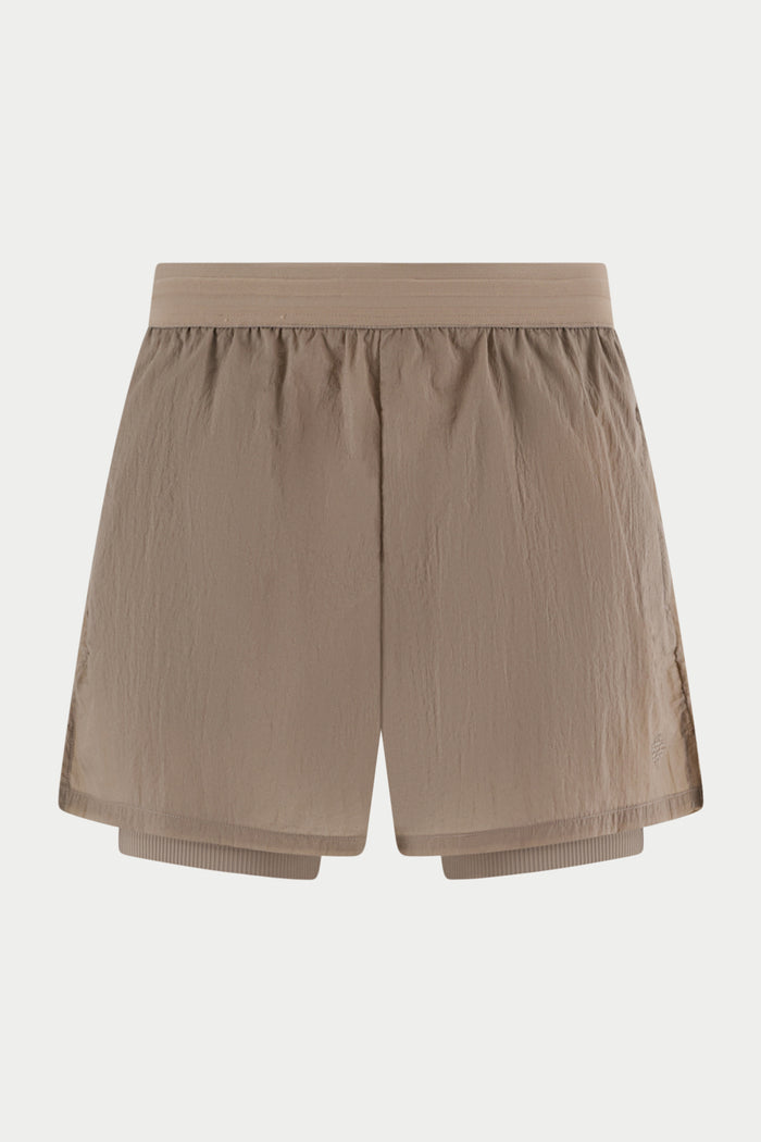 2-1 TRANSLUCENT RUN SHORT - SAND