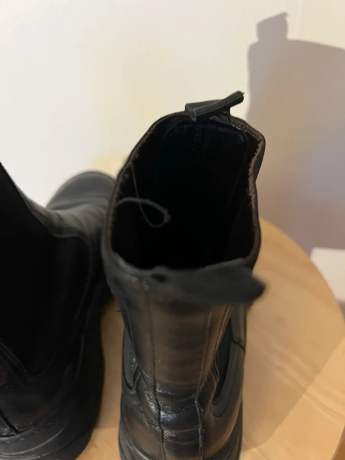 Arket-skinnboots