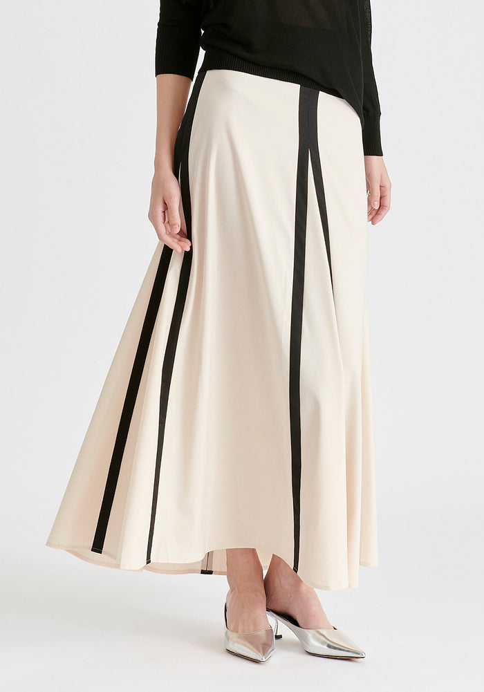 Contrast Trim Maxi Skirt in Beige and Black