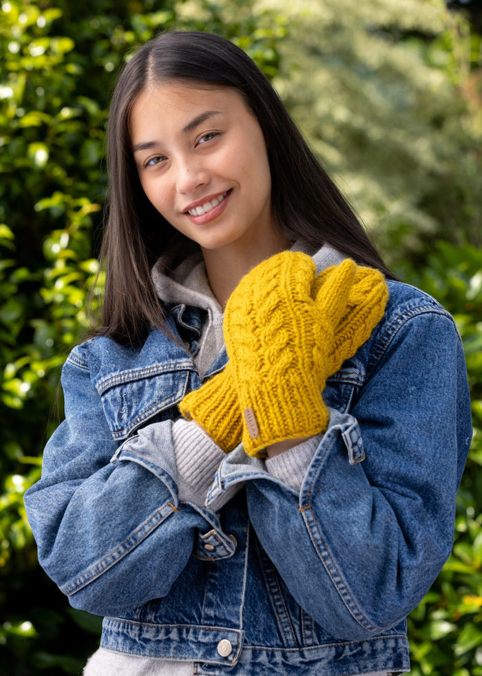 Erin Aran Cable Mittens | Sunflower