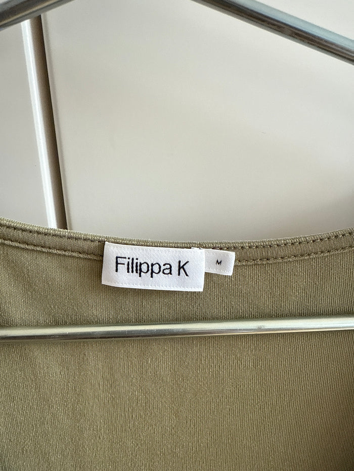 Filippa K-klänning