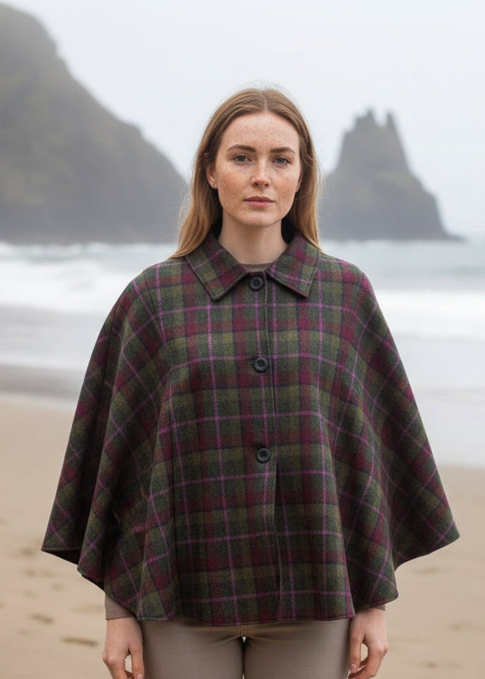 Mucros Pink Moss Country Cape