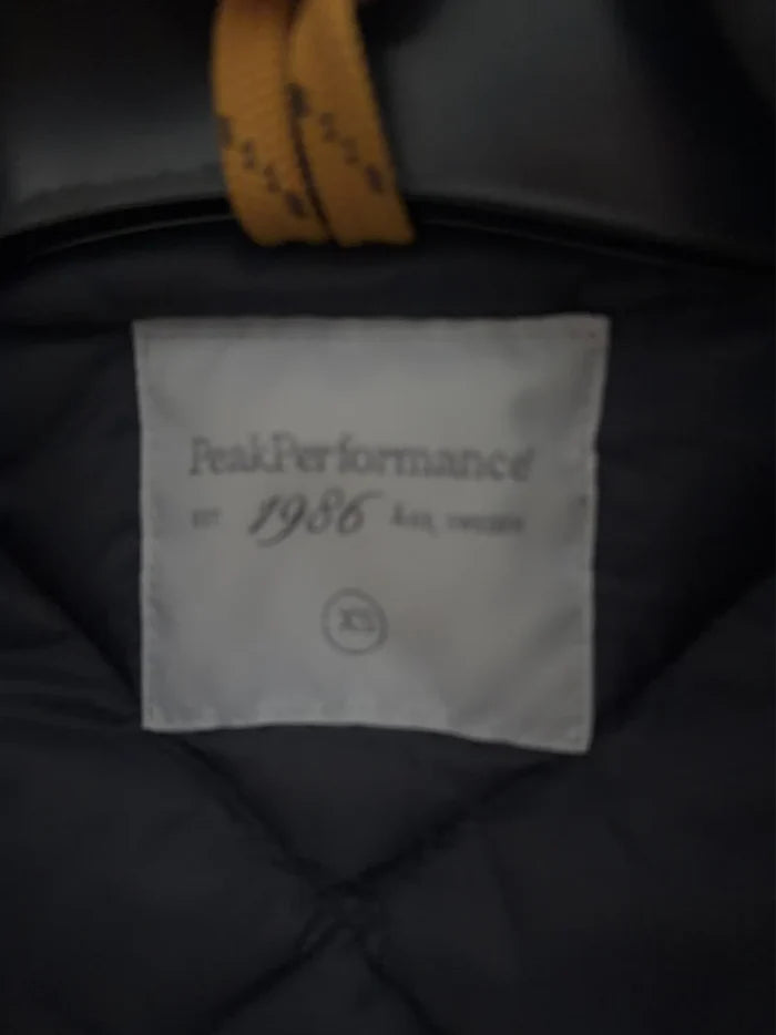 Peak Performance Joyce Lj-dunjacka
