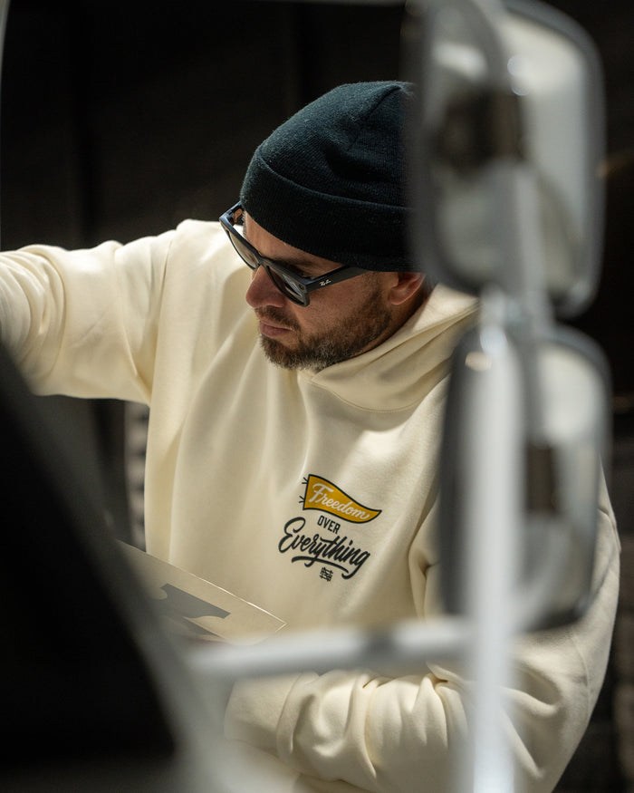SUNRADER FREEDOM HOODIE - CREAM