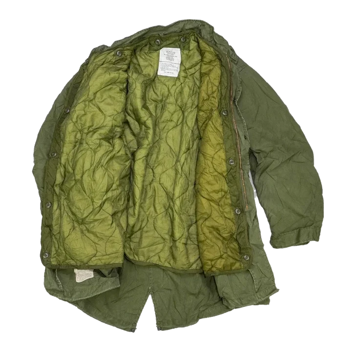 USGI Extreme Cold Weather Fishtail Parka with Liner - Medium - US Army Surplus - Parkas