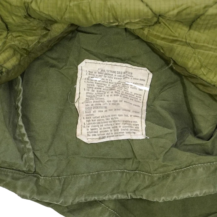 USGI Extreme Cold Weather Fishtail Parka with Liner - Medium - US Army Surplus - Parkas