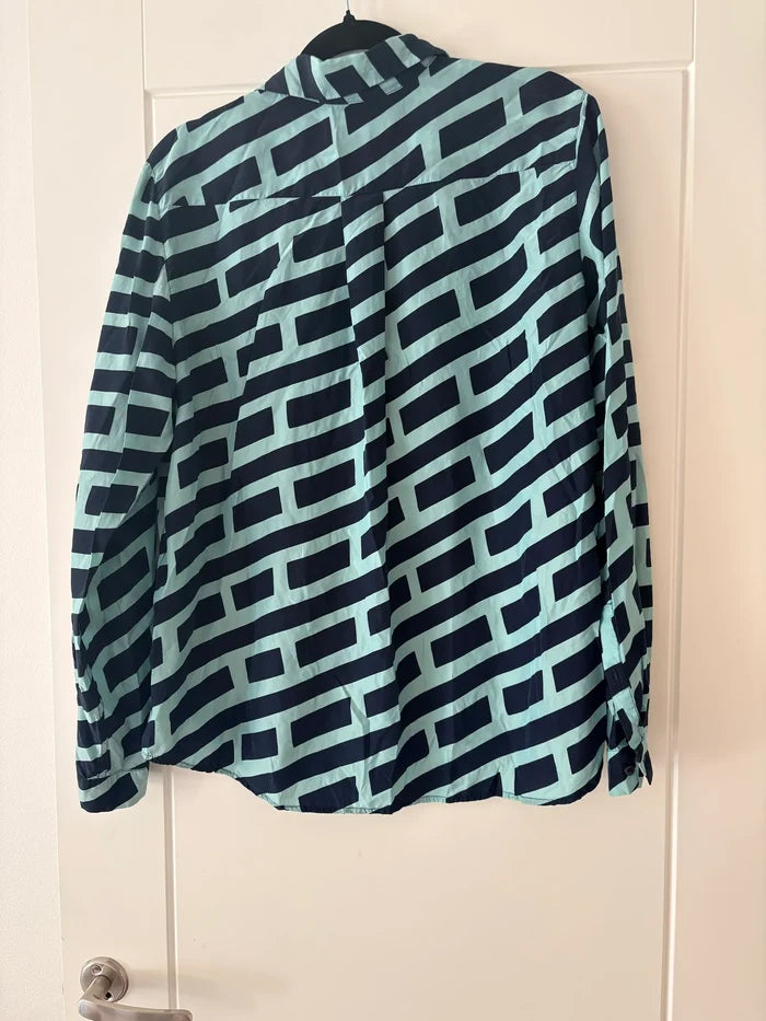 Whyred-sidenskjorta NWOT